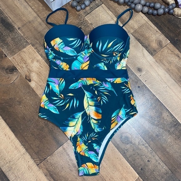 Cupshe‎ floral swimsuit small NWT tropical - Picture 2 of 6